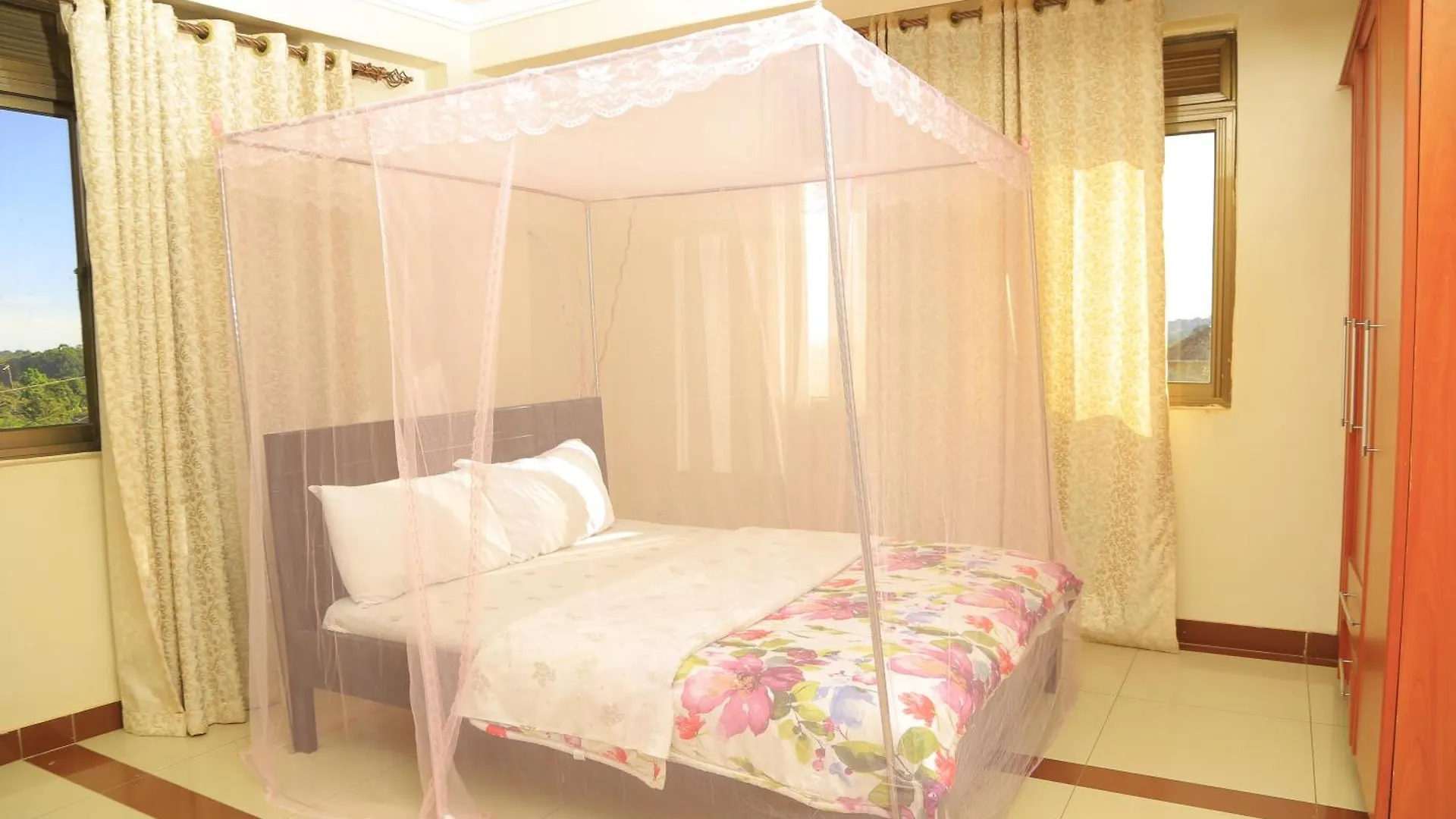 Airport Hotel Entebbe